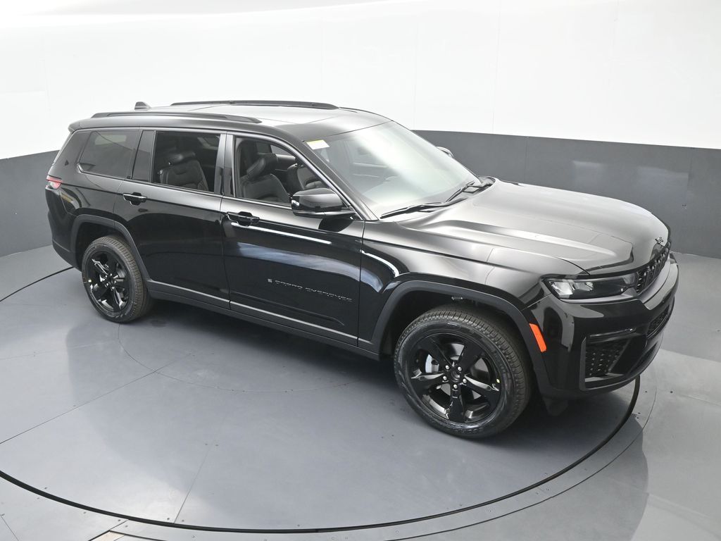 New 2026 Diamond Black Crystal Pearlcoat Jeep Limited image 52