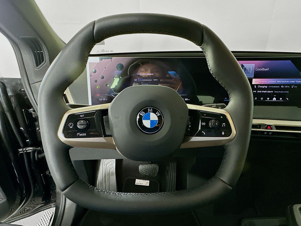 Thumbnail: 2026 BMW iX - 10