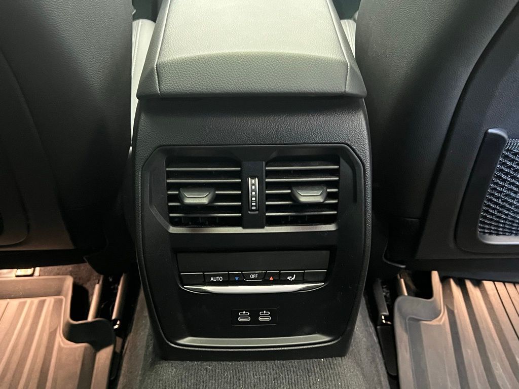 Thumbnail: 2023 BMW i4 - 8