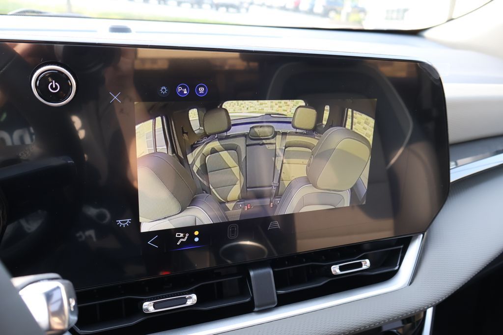 Thumbnail: 2027 Chevrolet Equinox - 29