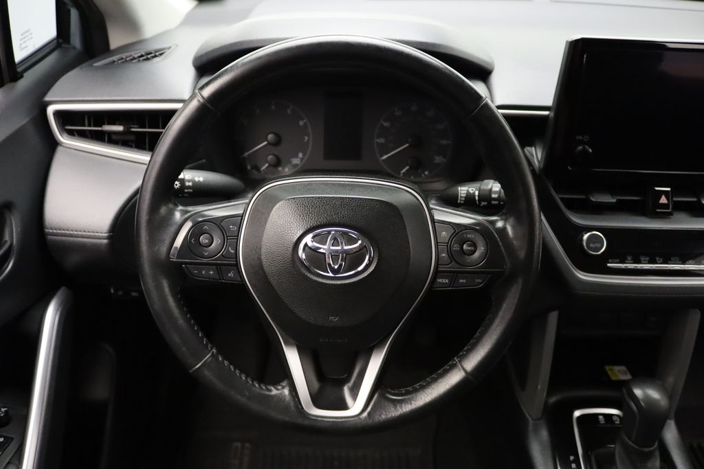 Thumbnail: 2023 Toyota Corolla Cross - 23