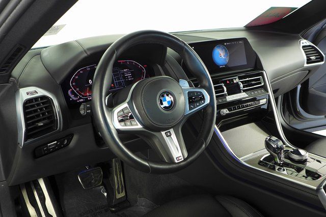 2022 BMW 8 Series 840i 24