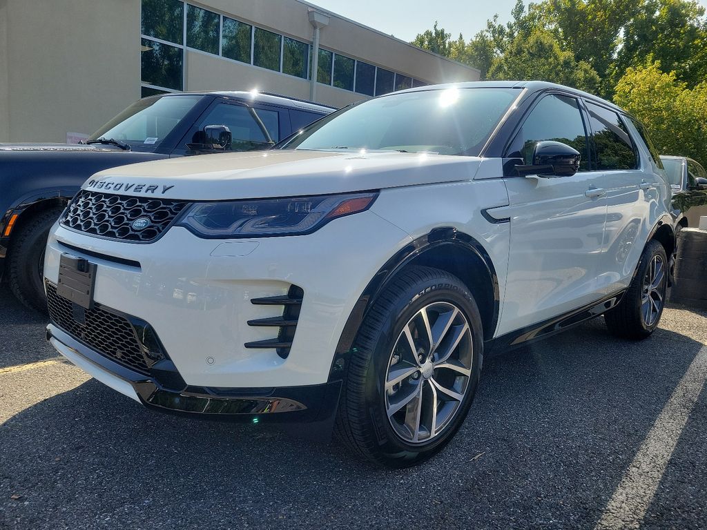 2025 Land Rover Discovery Sport SE -
                Annapolis, MD