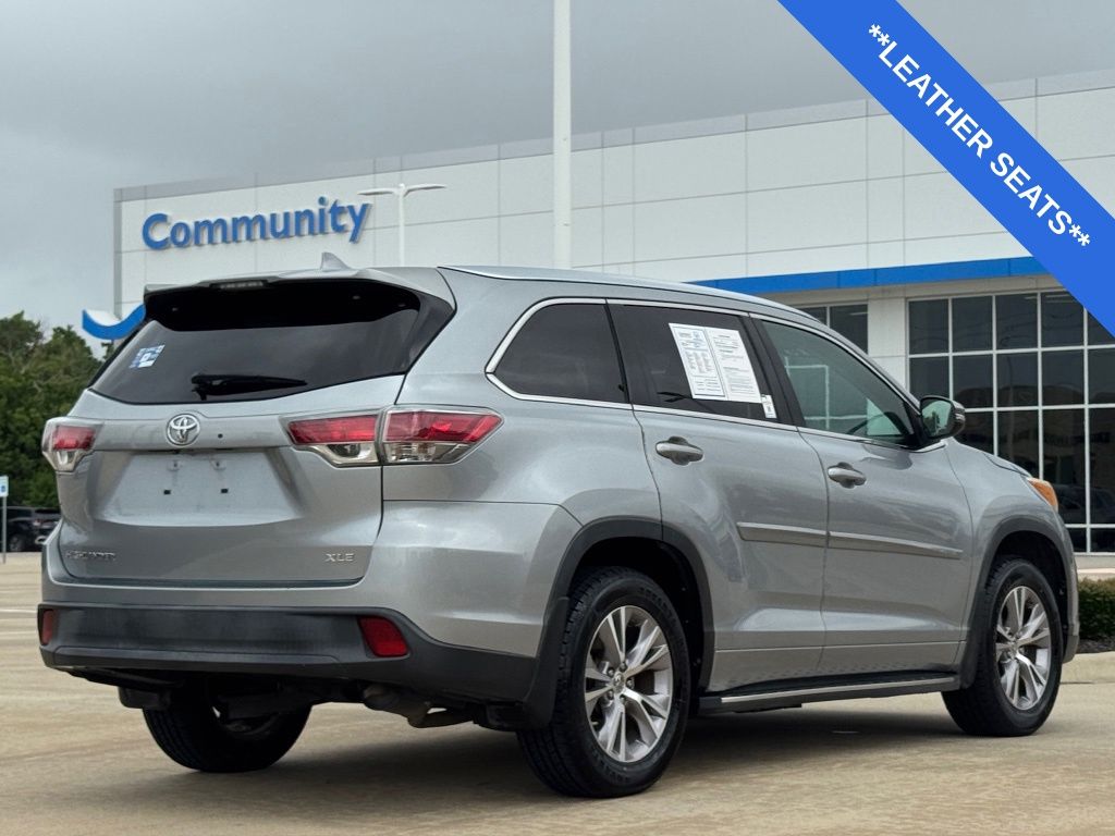 2015 Toyota Highlander XLE V6 Silver at Autostrade