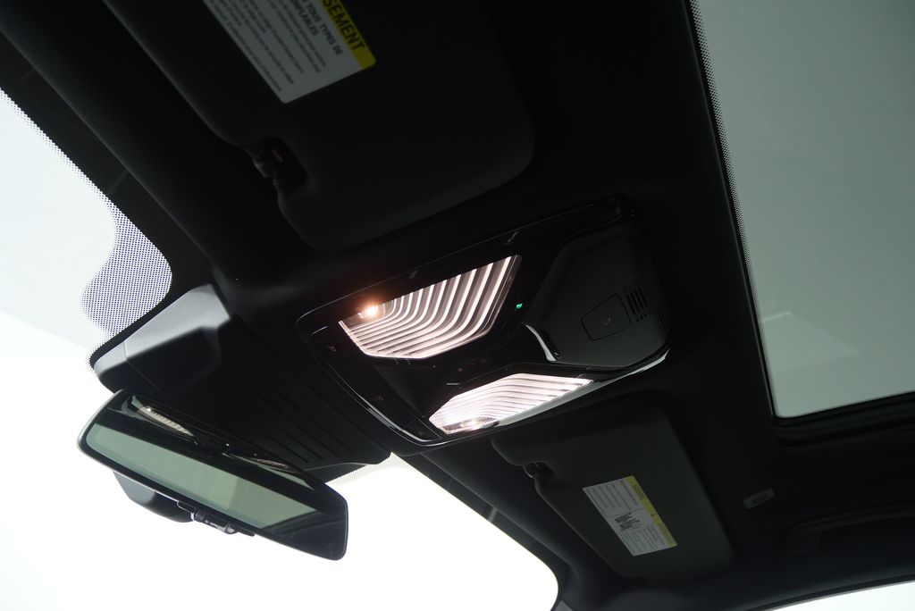 Thumbnail: 2025 BMW X5 - 25