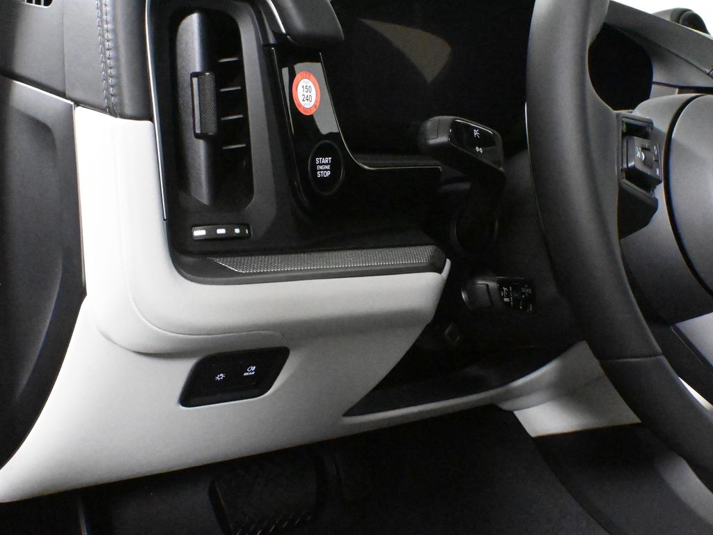 Thumbnail: 2025 Porsche  - 30