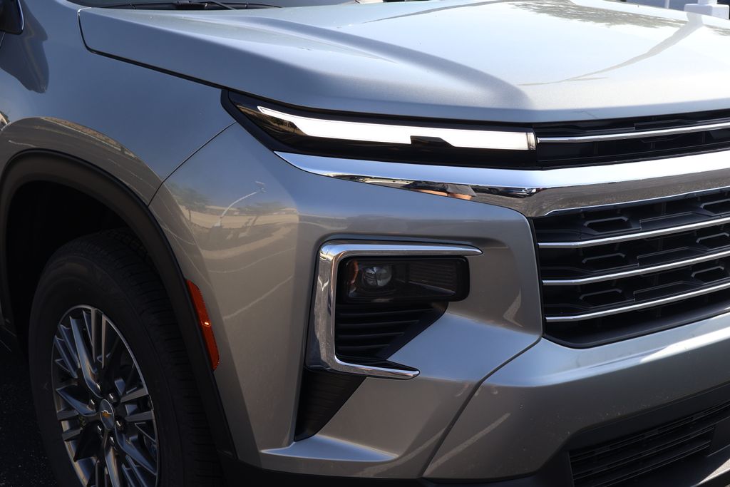Thumbnail: 2026 Chevrolet Traverse - 4