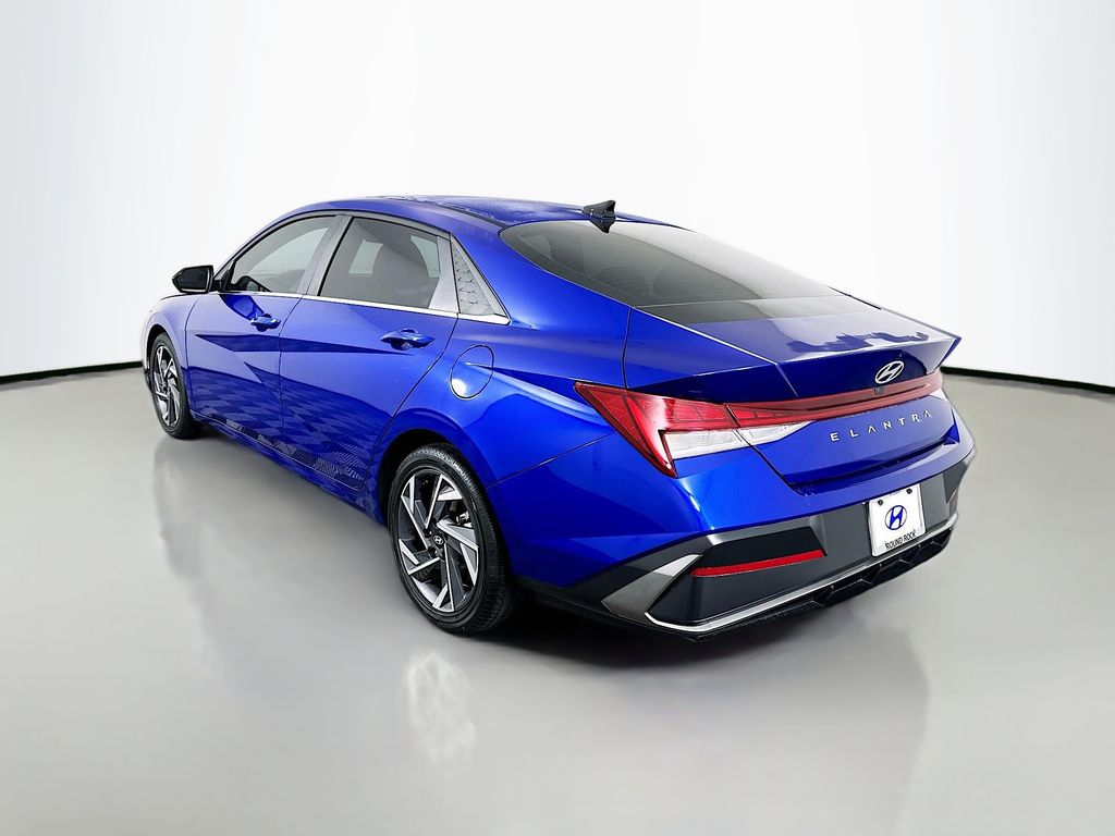 Thumbnail: 2025 Hyundai Elantra - 7