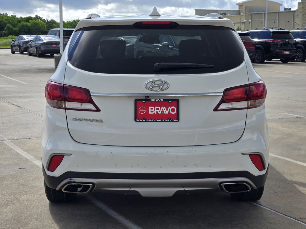 2017 Hyundai Santa Fe SE White at AutoSavvy Houston Northwest