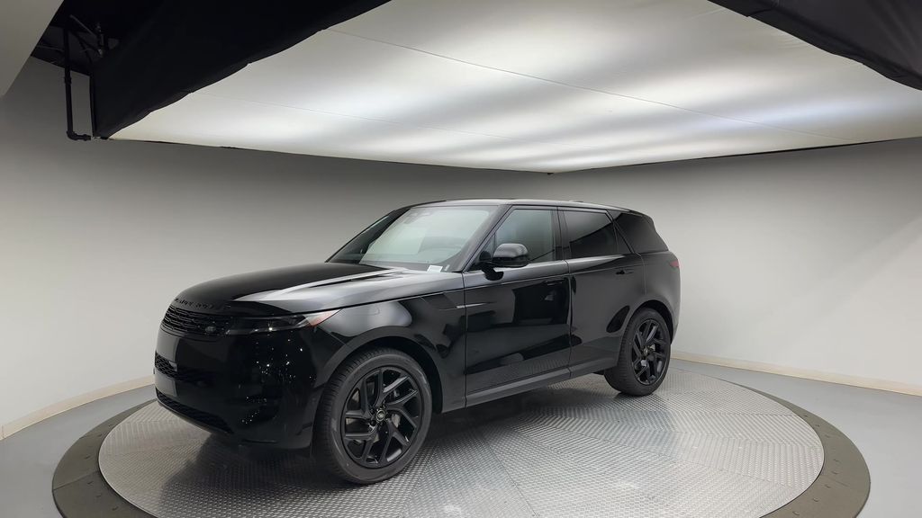 Thumbnail: 2024 Land Rover Range Rover Sport - 4