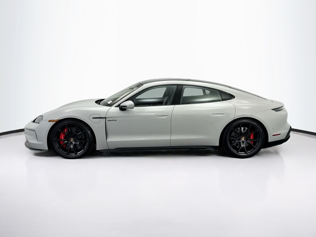 Thumbnail: 2026 Porsche Taycan - 2