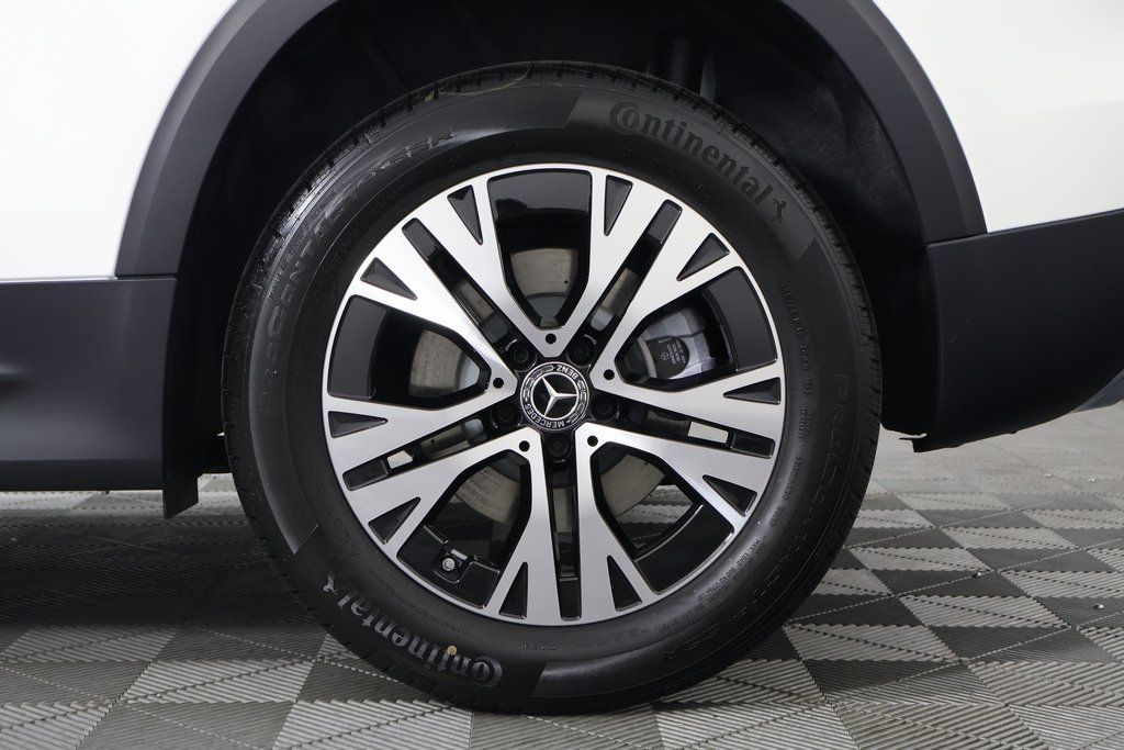 Thumbnail: 2026 Mercedes-Benz GLB - 10