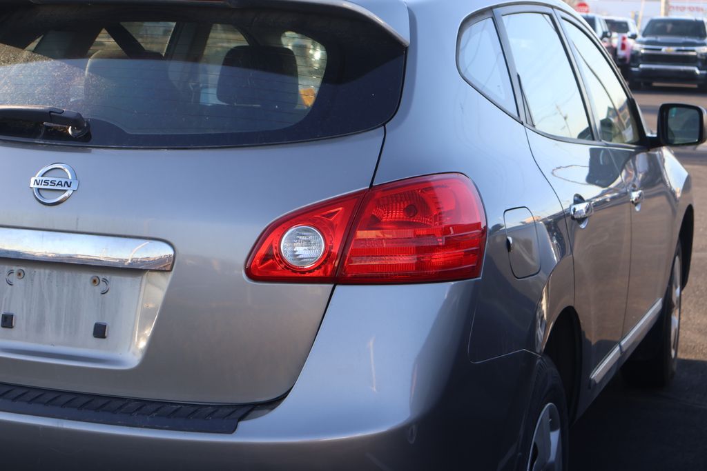 2011 Nissan Rogue S 9