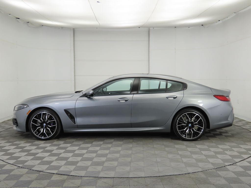 Thumbnail: 2026 BMW 8 Series - 8