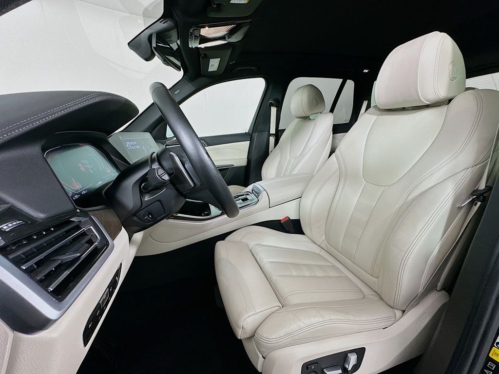 Thumbnail: 2020 BMW X5 - 22