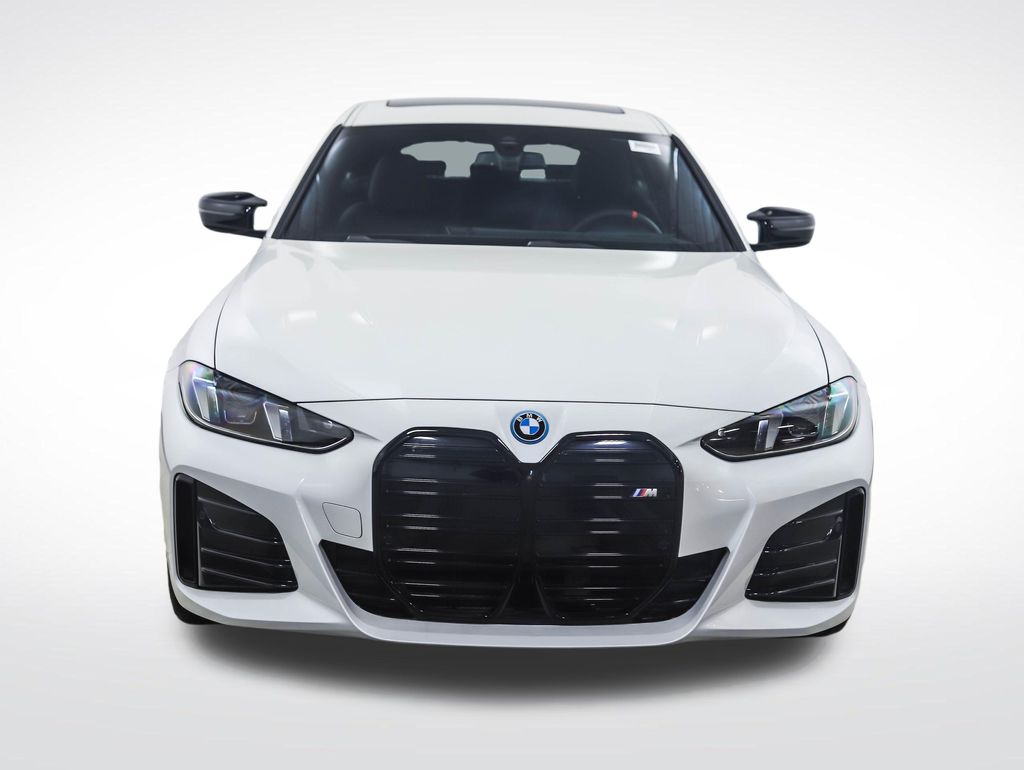 Thumbnail: 2025 BMW i4 - 8