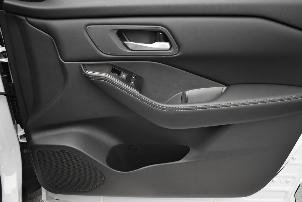 Thumbnail: 2026 Nissan Rogue - 22