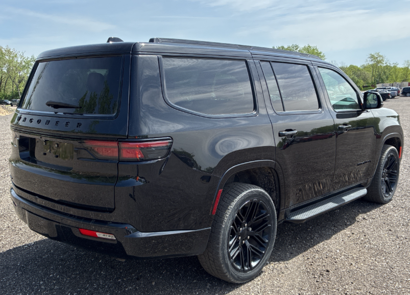 Used 2022 Jeep Wagoneer Series II with VIN 1C4SJVBT4NS208100 for sale in Forest Lake, Minnesota
