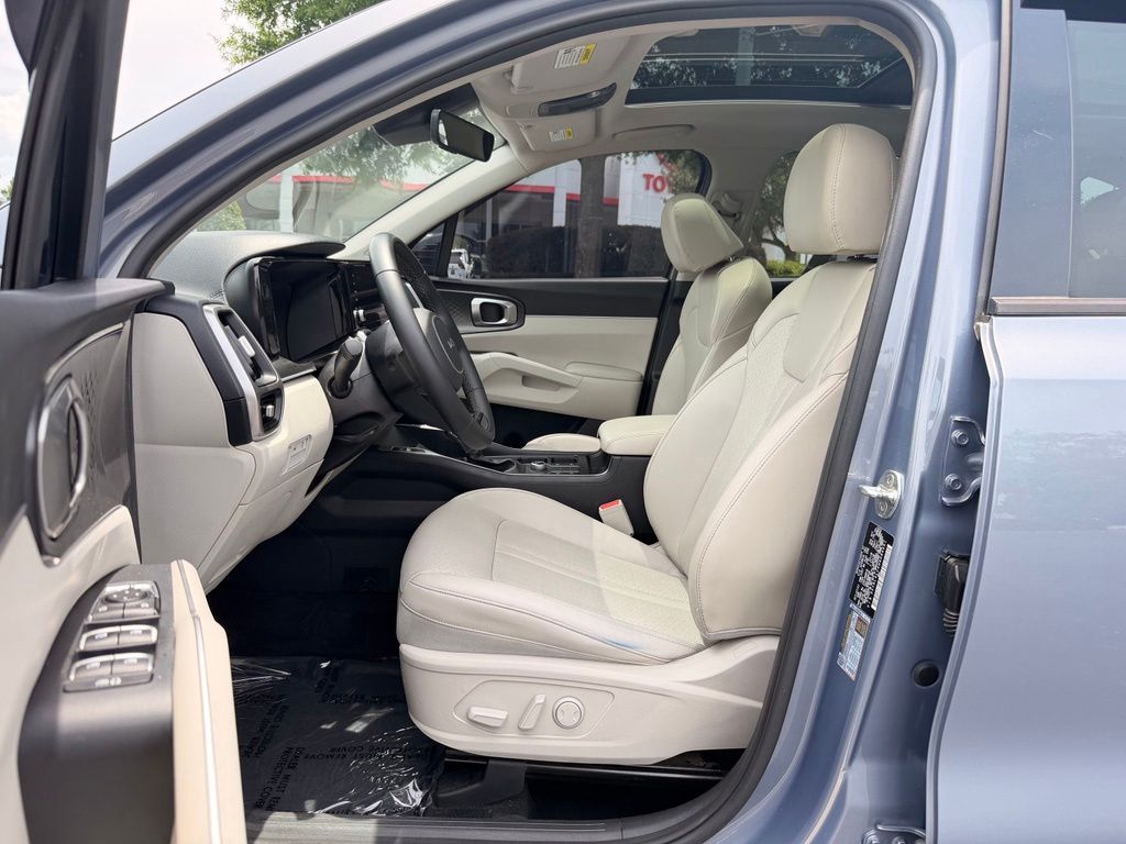 2022 Kia Sorento S Silver - Jim Hudson Acura - Image 25