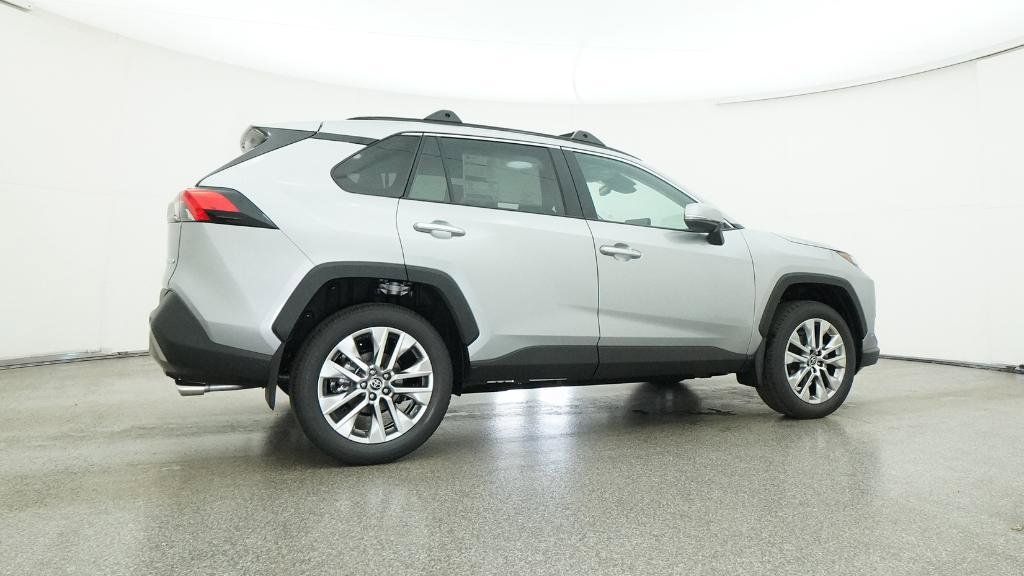 Thumbnail: 2025 Toyota RAV4 - 11