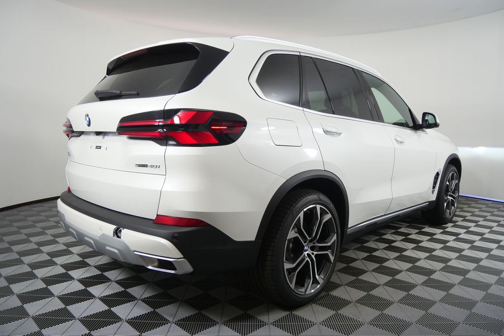 Thumbnail: 2026 BMW X5 - 3