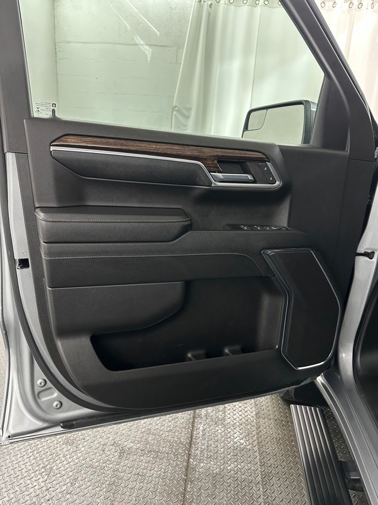 used 2023 GMC Sierra 1500 car, priced at $36,985