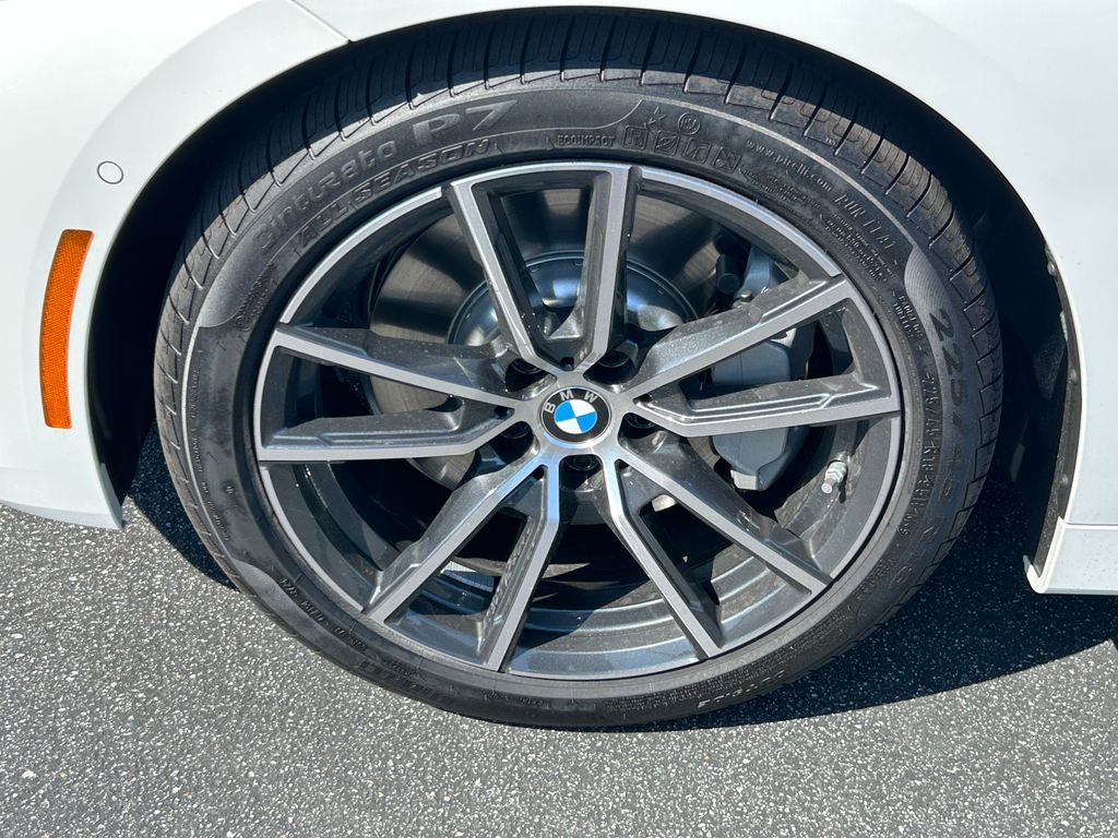 Thumbnail: 2026 BMW 4 Series - 9
