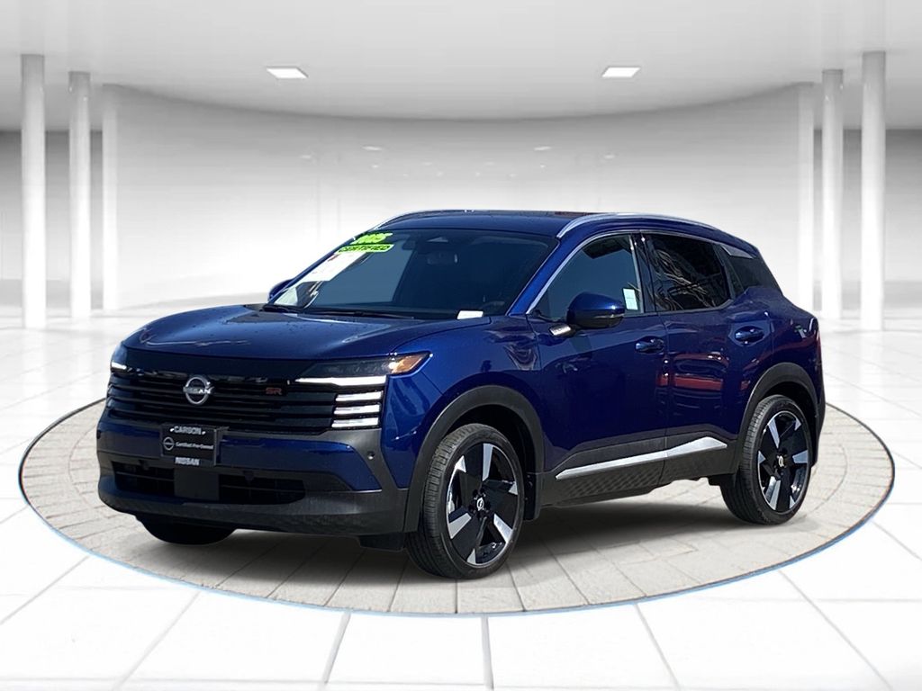 2025 Nissan Kicks SR