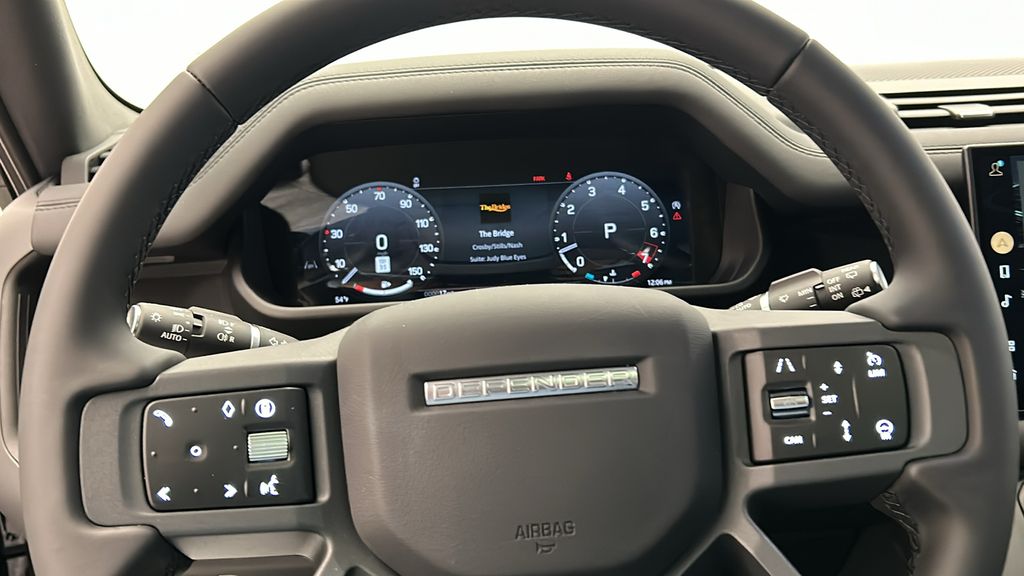 2025 Land Rover Defender 130 14