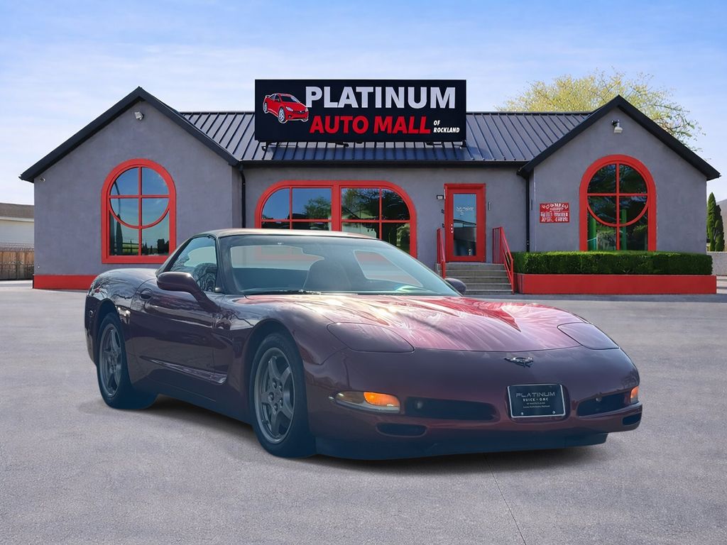 2004 Chevrolet Corvette Coupe RWD