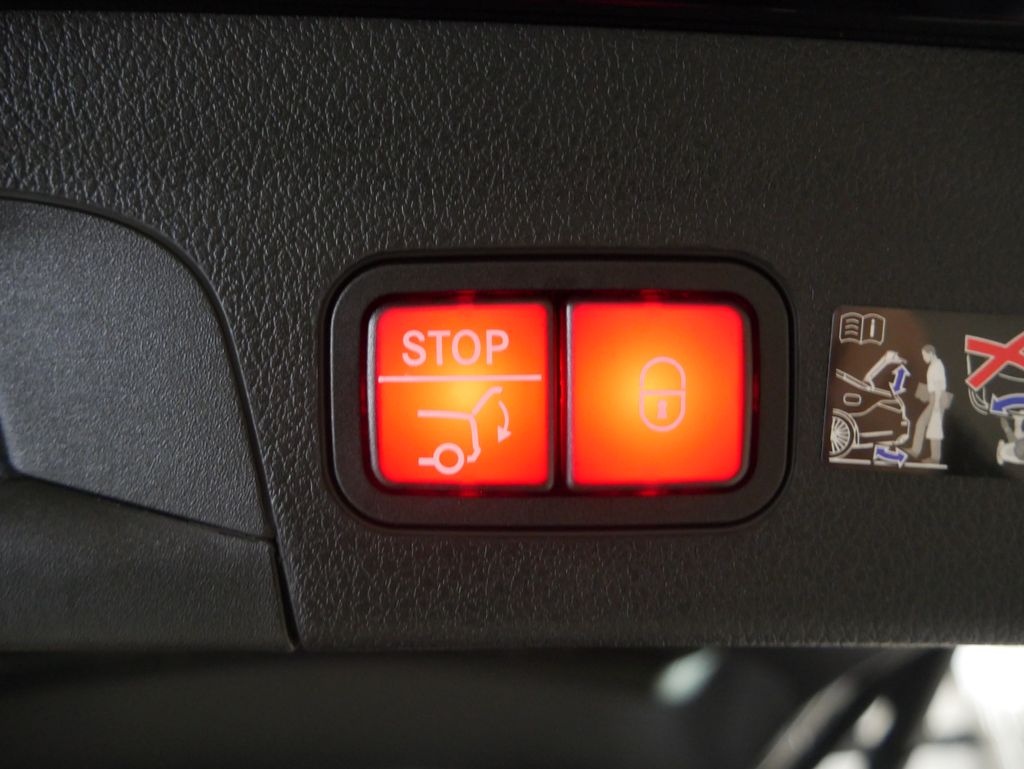 Thumbnail: 2026 Mercedes-Benz GLE - 27