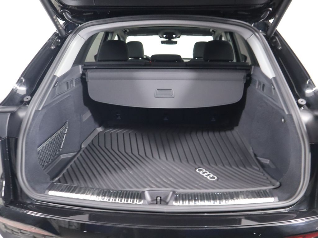 2025 Audi Q5 Premium 30