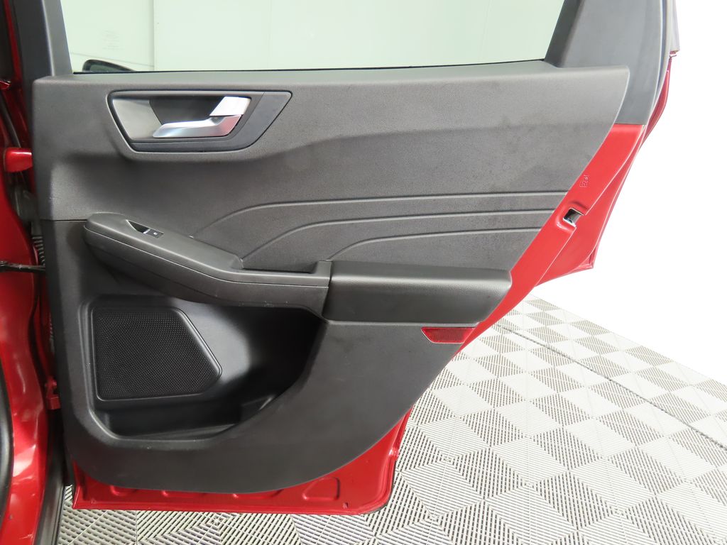 2021 Ford Escape SE 28