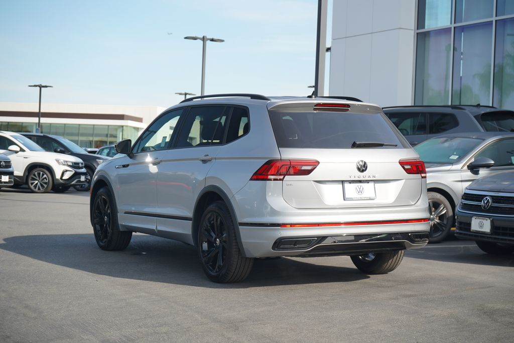 2024 Volkswagen Tiguan 2.0T SE R-Line Black 3