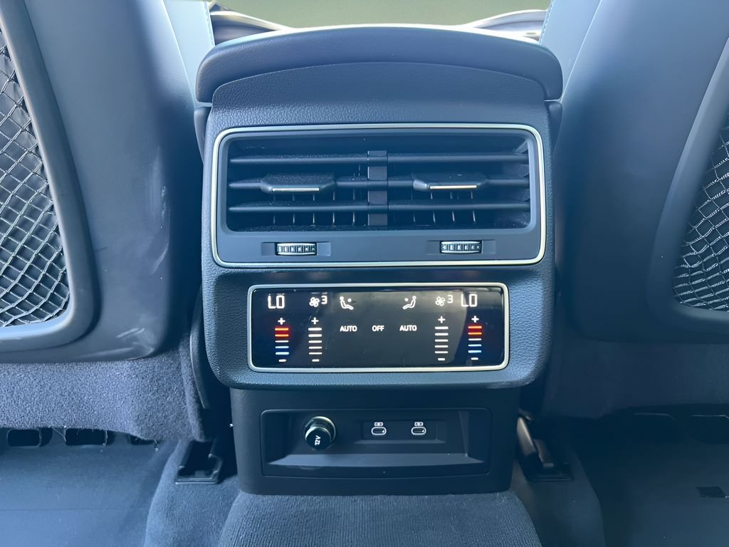 Used 2023 Audi Q8 SUV