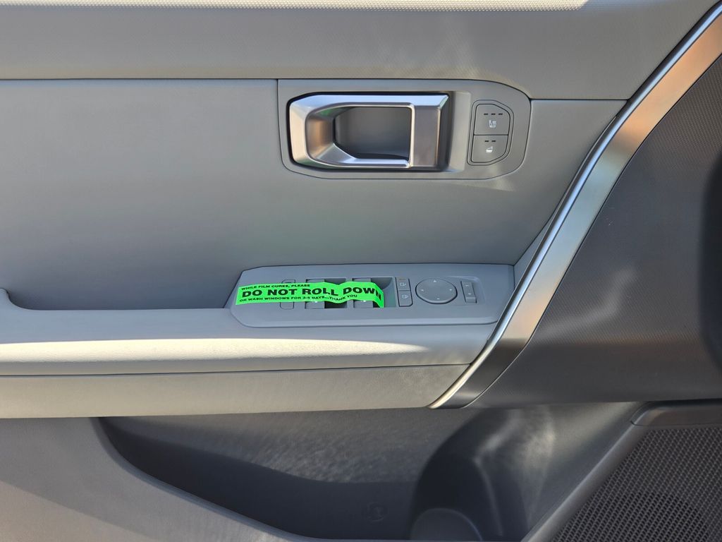 2027 Kia Seltos - $34,930