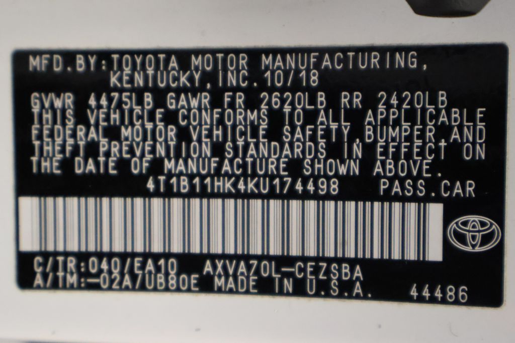 Thumbnail: 2019 Toyota Camry - 17