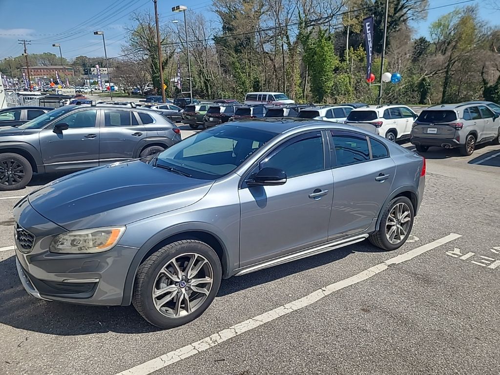 2017 Volvo S60 Cross Country T5 Platinum AWD