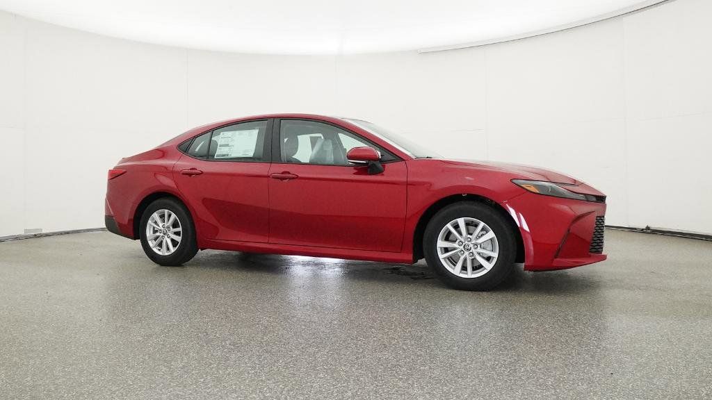 2025 Toyota Camry LE 21