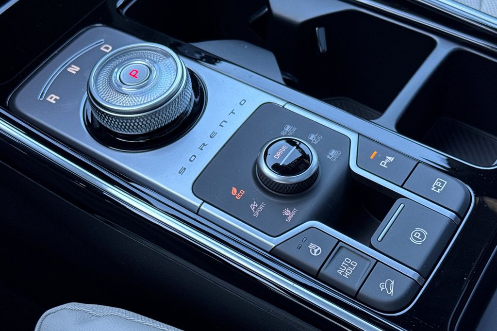 new 2026 Kia Sorento Hybrid car, priced at $49,095