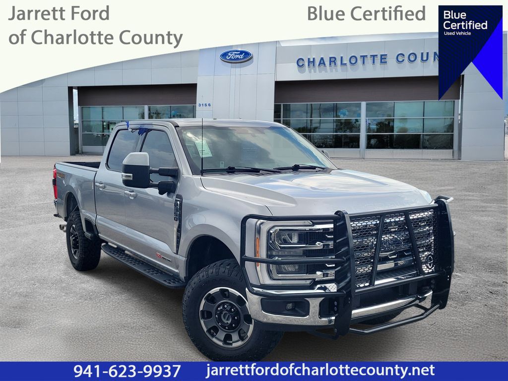 2023 Ford F-350 Super Duty Lariat Crew Cab 4WD