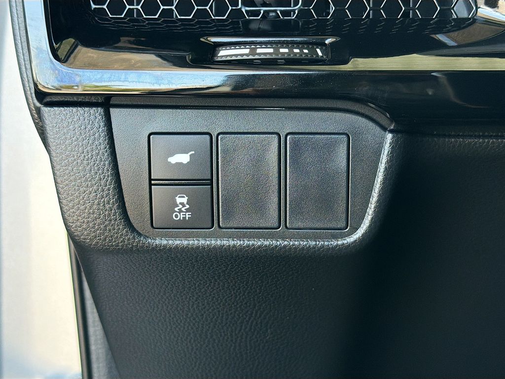 Thumbnail: 2023 Honda CR-V - 10