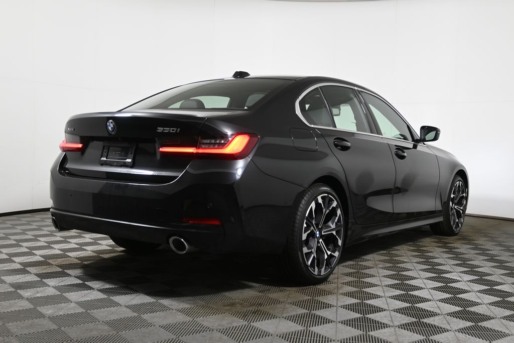 Thumbnail: 2025 BMW 3 Series - 6