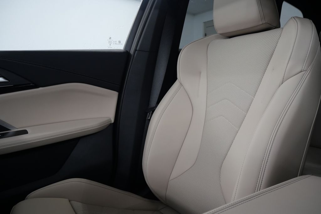 2025 BMW X1 xDrive28i 26