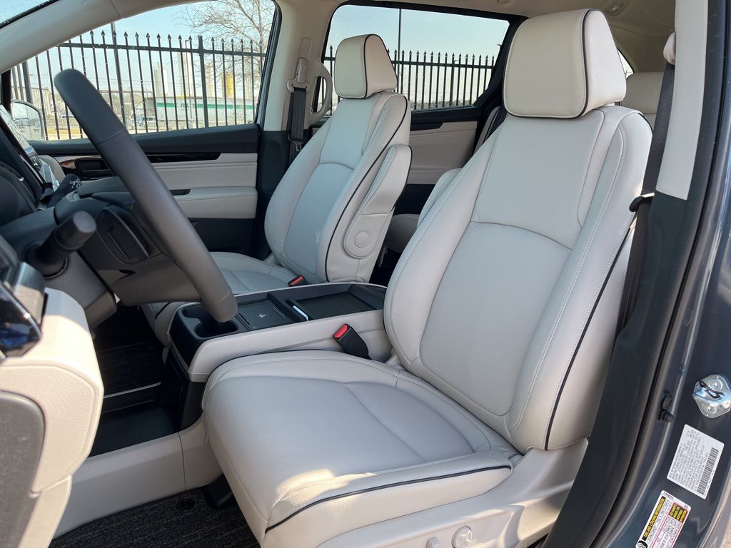 Thumbnail: 2026 Honda Odyssey - 13