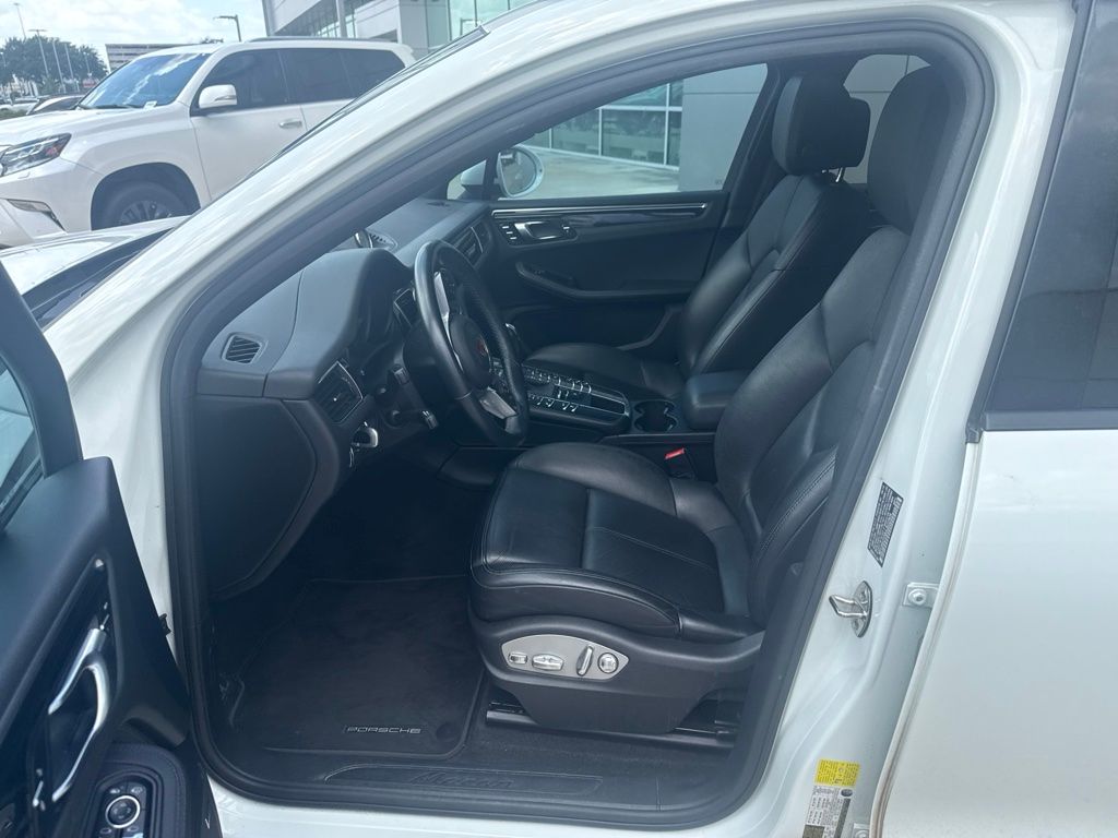 2018 Porsche Macan   at Westside Lexus