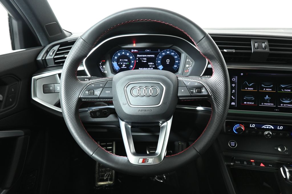 Thumbnail: 2025 Audi Q3 - 16