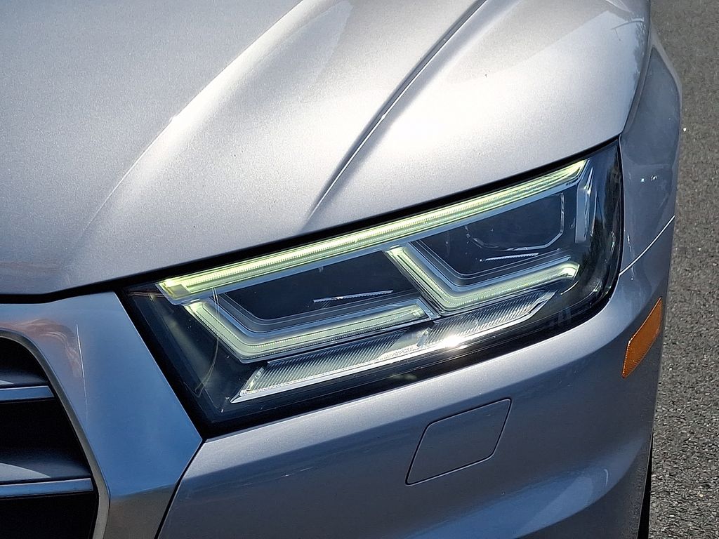Thumbnail: 2020 Audi Q5 - 9