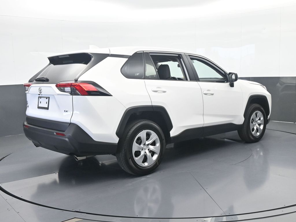 Used 2025 Ice Toyota LE image 6