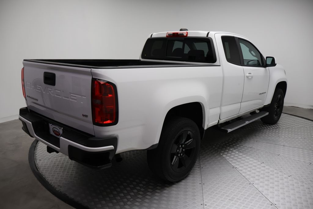 Thumbnail: 2022 Chevrolet Colorado - 8